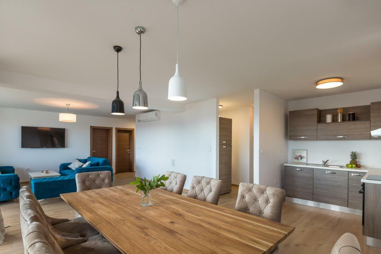Apartmani Arapovic Baška Voda エクステリア 写真