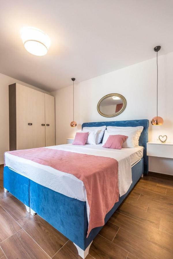 Apartmani Arapovic Baška Voda エクステリア 写真