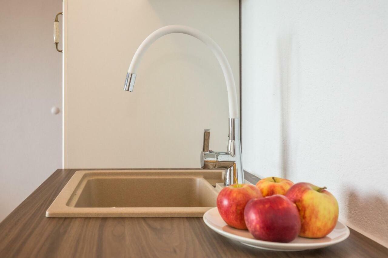 Apartmani Arapovic Baška Voda エクステリア 写真