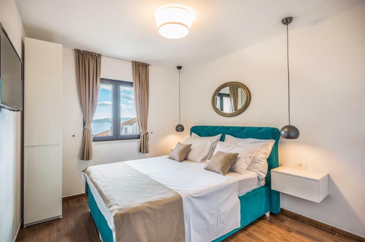 Apartmani Arapovic Baška Voda エクステリア 写真