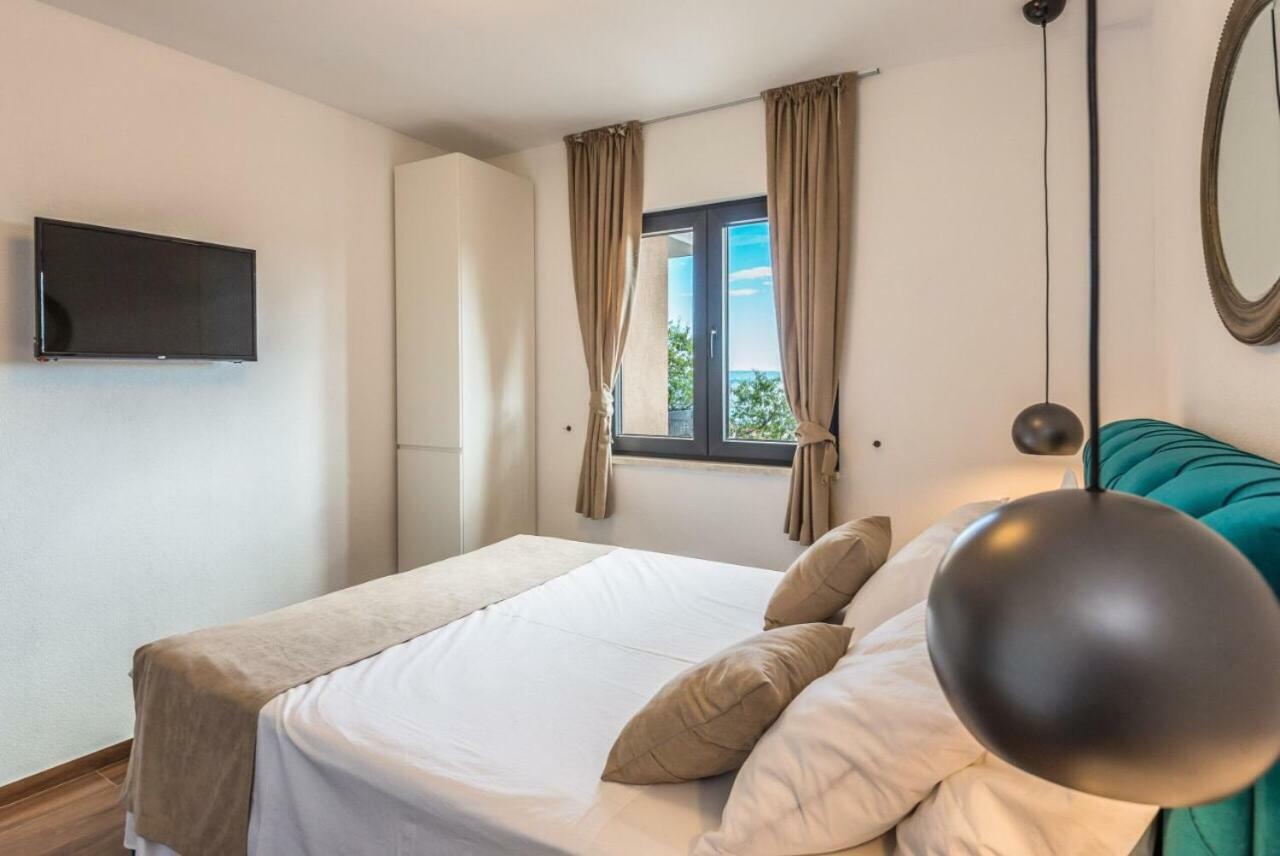 Apartmani Arapovic Baška Voda エクステリア 写真