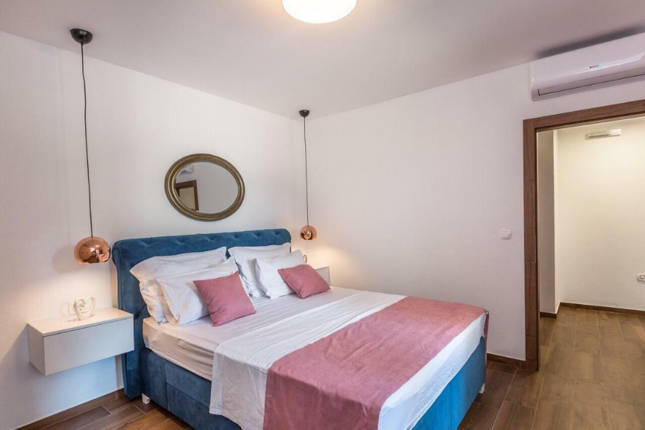 Apartmani Arapovic Baška Voda エクステリア 写真